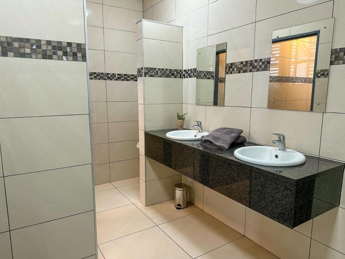 TaTe Village BackPacker Windhoek Exterior foto
